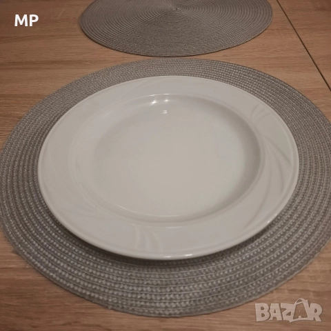 Порцеланови чинии к-т 18 части Lubiana/Arcadia, снимка 4 - Прибори за хранене, готвене и сервиране - 52872593