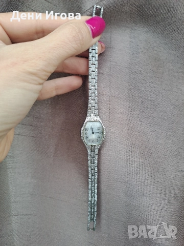 Уникален винтидж дамски часовник гривна Luch (Луч), снимка 4 - Дамски - 52060395