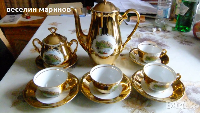 Продавам старинен австрийски позлатен сервиз за кафе 