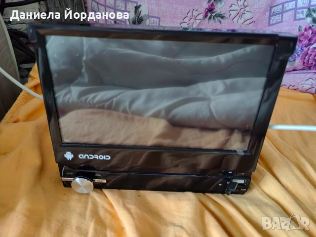 Продавам двд за автомобил, снимка 4 - Ресийвъри, усилватели, смесителни пултове - 52675860