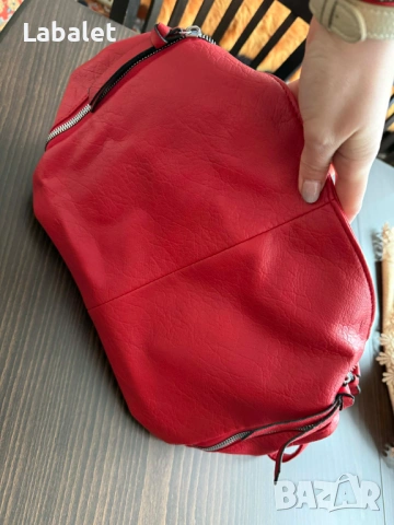 Чанта червена, снимка 2 - Чанти - 53284547