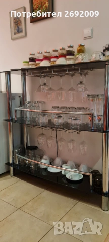 Продавам стъклен бар плот/витрина, снимка 2 - Секции и витрини - 53821133