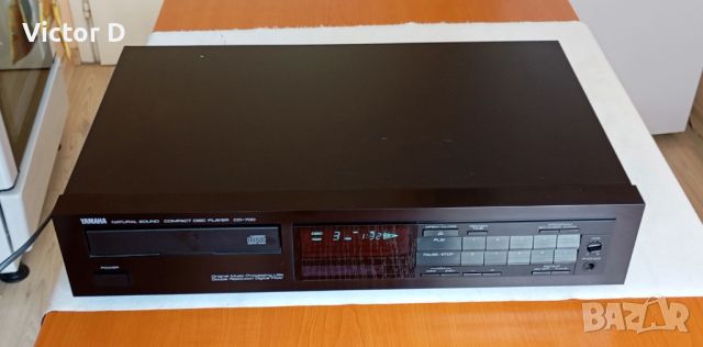 YAMAHA CD-700 - CD-Player , снимка 4 - MP3 и MP4 плеъри - 46398783