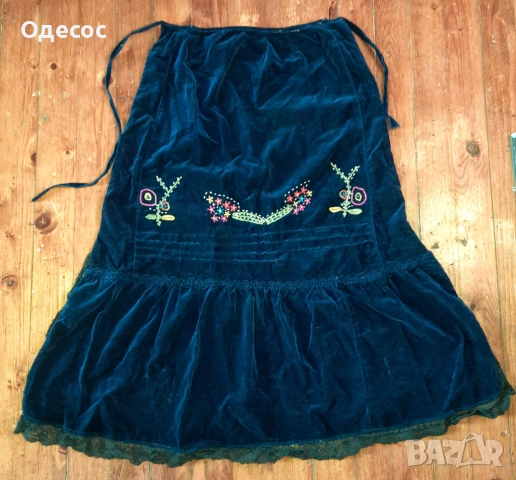 Старинна кадифена престилка от Южна Добруджа,с. Кара Дърлар