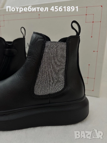 Оригинални детски обувки Alexander McQueen , снимка 5 - Детски боти и ботуши - 52306106