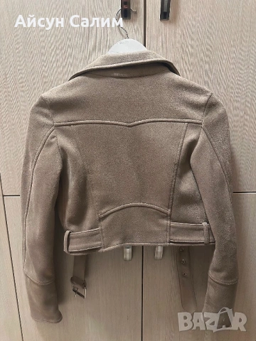 Pull&Bear велурено бежово късо яке тип байкър, снимка 3 - Якета - 53685331
