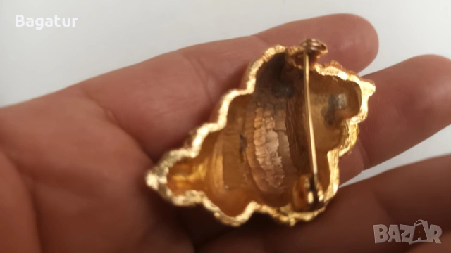 Винтидж стара брошка позлата,раковина,, снимка 5 - Антикварни и старинни предмети - 54044210