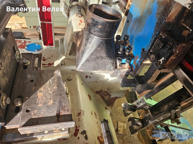 Автоматичен копирен струг за дървени крачета,година 2012,пълен автмат, снимка 16 - Други машини и части - 53652277