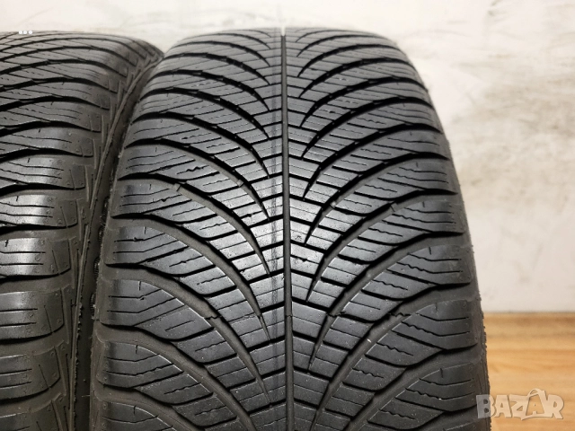 235/45/18 Goodyear / всесезонни гуми, снимка 3 - Гуми и джанти - 52965478