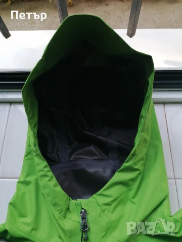 Продавам чисто ново зелено дамско яке с висока водоустойчивост - мембрана Arc'teryx , снимка 16 - Якета - 51170622