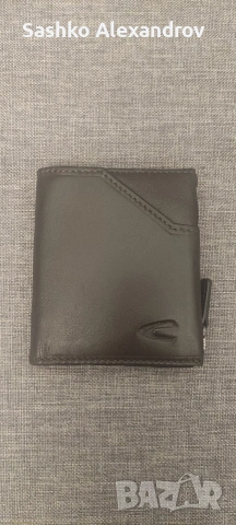 Camel Activ Nagoya - оригинален кожен портфейл с RFID защити - като нов