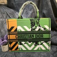 Дамски чанти Dior, снимка 3 - Чанти - 46071216
