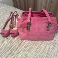 Комплект дамска чанта и обувки /естествен набук/, снимка 1 - Чанти - 40227110