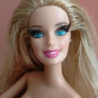 Колекционерска кукла Barbie Барби Mattel 107 4HF2, снимка 2 - Колекции - 45159243