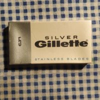 стари английски ножчета за бръснене GILLETTE , снимка 1 - Мъжка козметика - 45999911