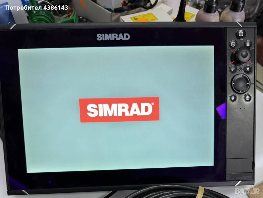 Продавам сонар Simrad NSS12 EVO3, снимка 1
