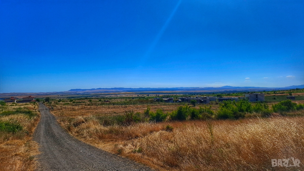 Инвестиционен парцел в регулация 6 113 м², снимка 1