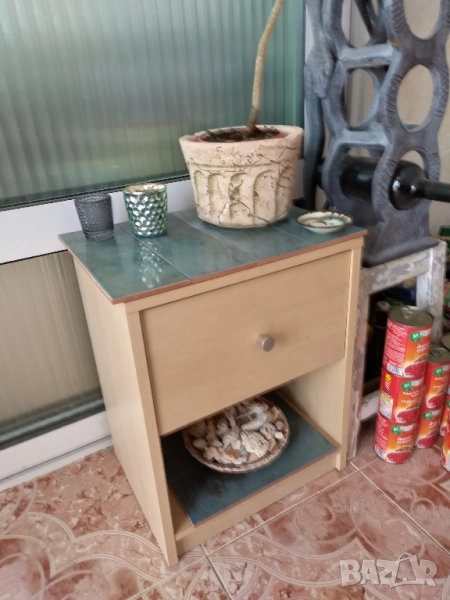 нощно шкафче , снимка 1