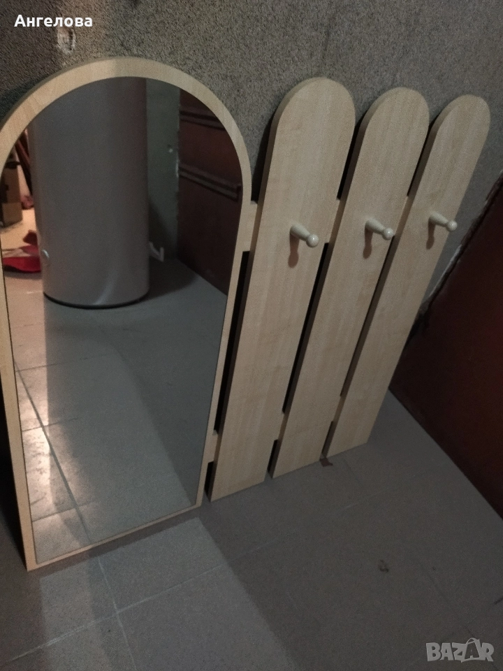 Закачалка с огледало , снимка 1