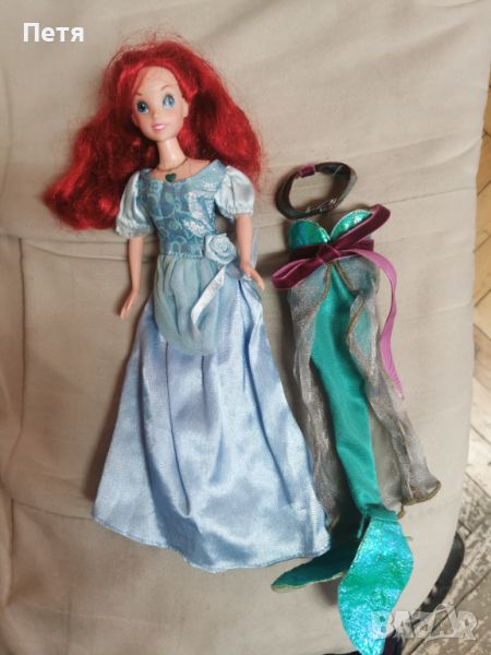 Кукла Ариел, пееща,с две рокли, снимка 1