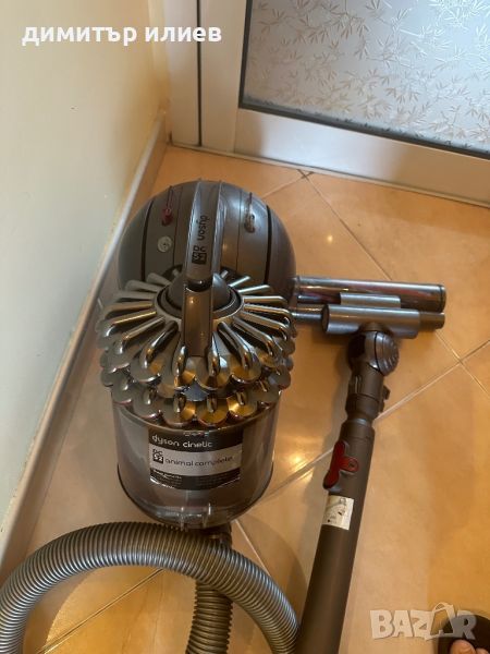 Прахосмукачка Dyson dc52, снимка 1