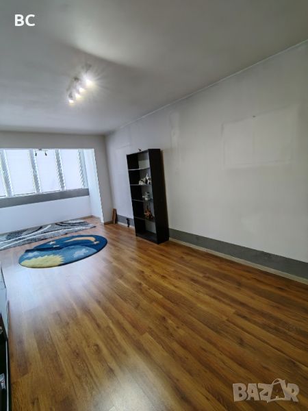 Двустаен апартамент, жк Люлин, панелен., снимка 1