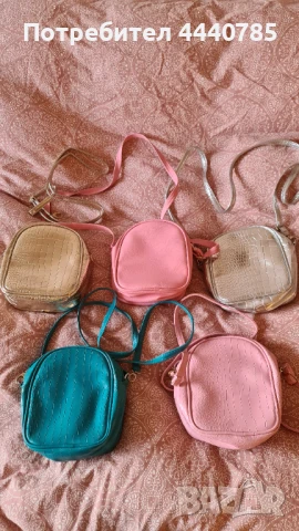 Корейски чантички, снимка 3 - Чанти - 51183971