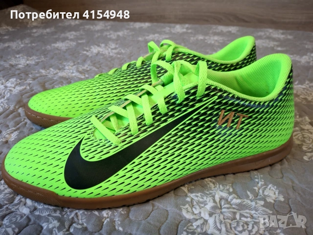 Футболни обувки за зала NIKE, снимка 2 - Спортни обувки - 53486842