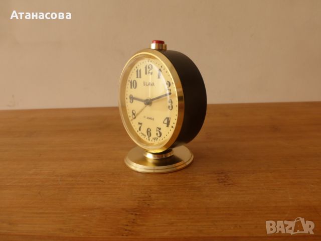 Будилник Слава часовник черен корпус, снимка 5 - Антикварни и старинни предмети - 46104981