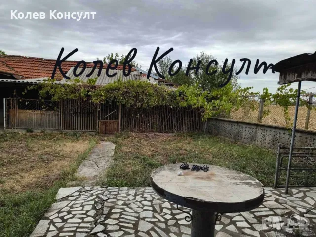 Продавам къща, с. Върбица, снимка 2 - Къщи - 47516665