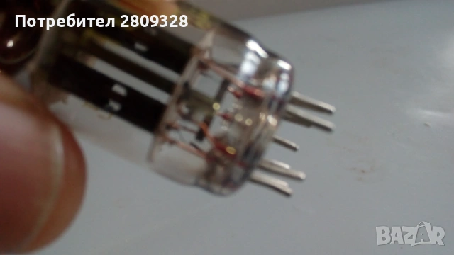 ECC88 крайна нискомощна усилвателна лампа