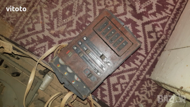 Стара електроника, снимка 3 - Антикварни и старинни предмети - 53444375