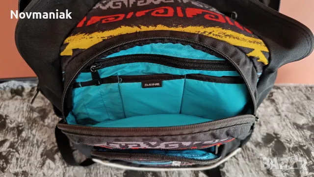 Dakine Campus 25L- В Добро Състояние, снимка 11 - Раници - 46976638