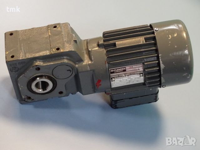 Мотор редуктор Flender Himmel CA10-G56M4 Gear Motor 0.09kW 1350min-1, снимка 6 - Резервни части за машини - 46673029