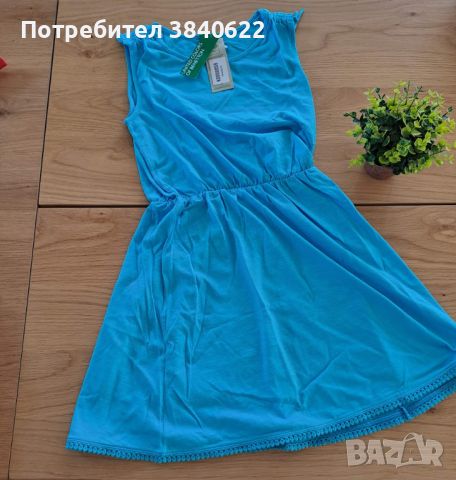 Детска рокля Бенетон 150см, снимка 1 - Детски рокли и поли - 46079635