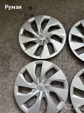 Тасове за Toyota 16 цола оригинални, снимка 2 - Аксесоари и консумативи - 54266929