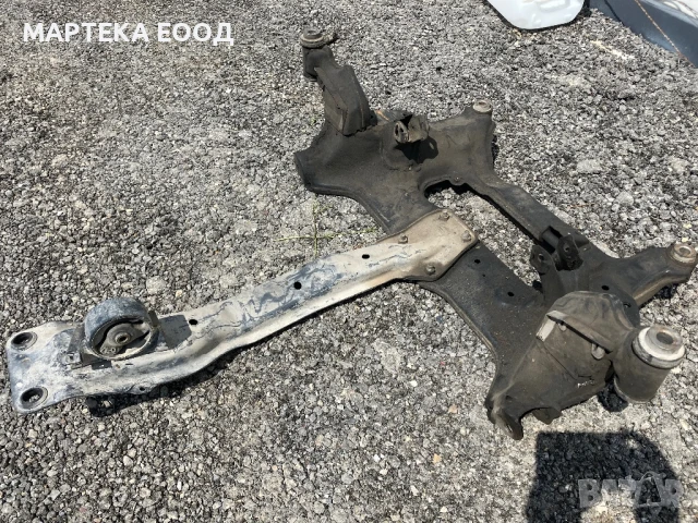 Преден мост от Nissan X-trail T30, 2.5i, 2007г, снимка 2 - Части - 51073493