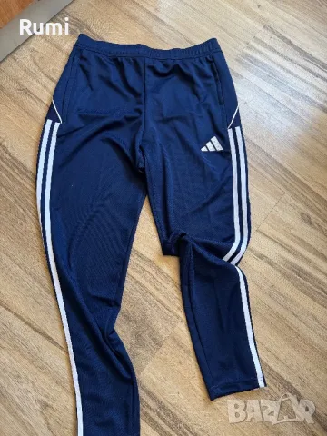 Оригинална скосена мъжка долница Adidas ! M, снимка 5 - Спортни дрехи, екипи - 49596601