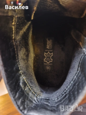 зимни боти, снимка 7 - Дамски боти - 53481233