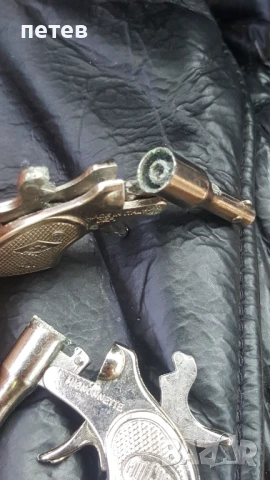 Ключодържател. Пистолет с капси., снимка 2 - Антикварни и старинни предмети - 50665183