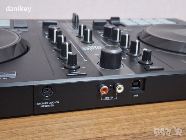 Hercules DJControl Inpulse 300 MK2 – DJ контролер като нов неизползван, снимка 6 - Ресийвъри, усилватели, смесителни пултове - 53261778