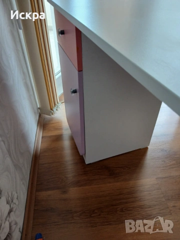 Продавам бюро-60 евро, снимка 2 - Бюра - 53993163