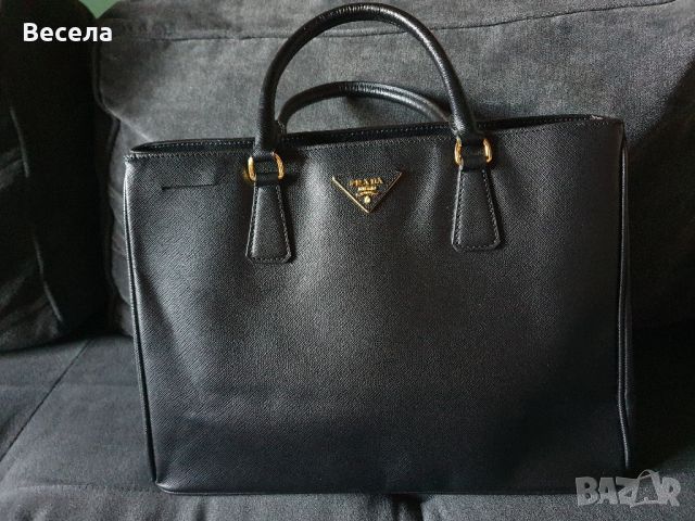 Дамска чанта PRADA SAFFIANO, снимка 1 - Чанти - 45530392