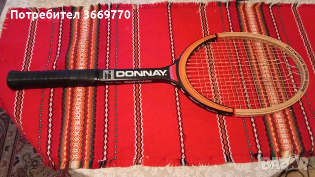 Винтидж дървена тенис ракета Donnay