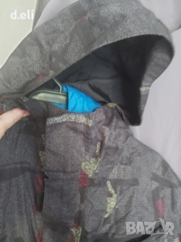 BURTON Original Size L Страхотно мъжко яке, снимка 6 - Якета - 51639297