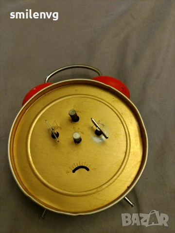 Метален механичен будилник , снимка 4 - Други ценни предмети - 53454687