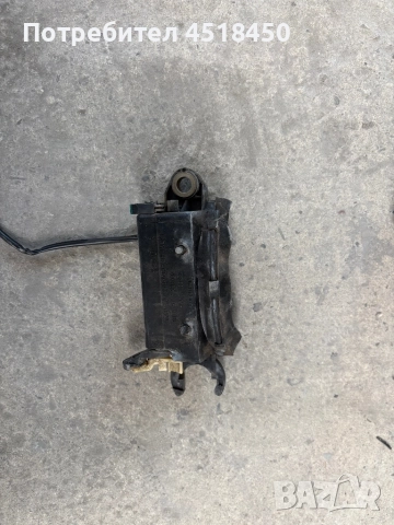 Брава за Audi A4 B5 цял механизъм предна лява врата , снимка 6 - Части - 51640082