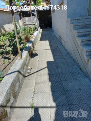 Продавам къща с двор в село Старосел, снимка 7 - Къщи - 52730315