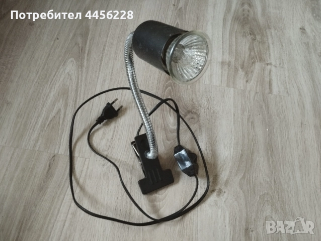 Нагревателна лампа за влечуги, снимка 2 - Терариуми и оборудване - 51953916