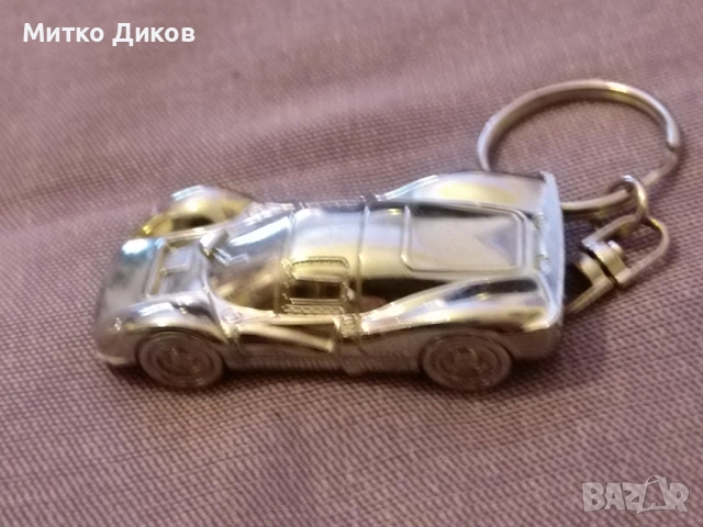 Ключодържател Ферари малка метална количка нов, снимка 7 - Колекции - 53322864